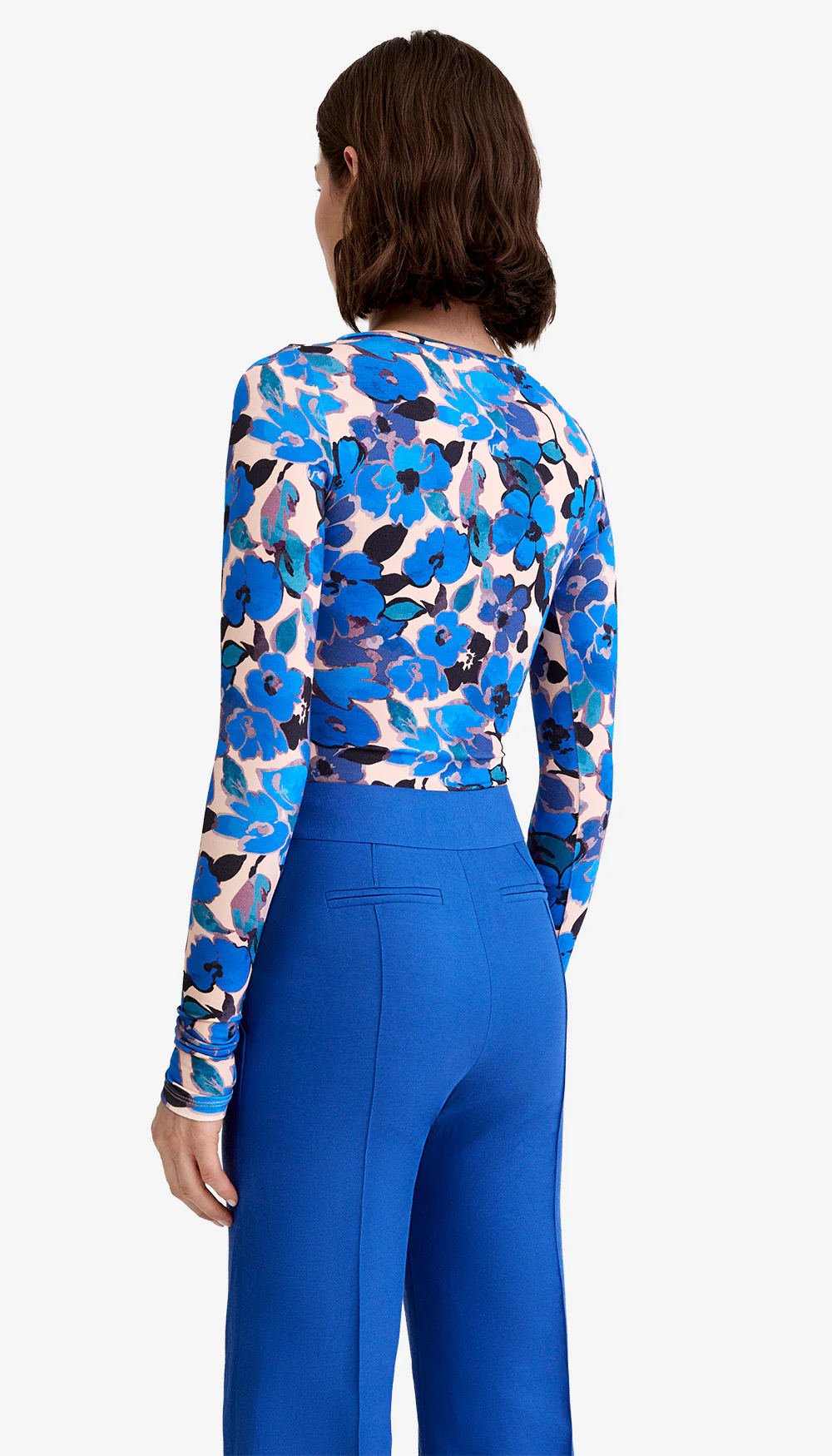 Scrunch Sleeve Crewneck Tee - Image 2
