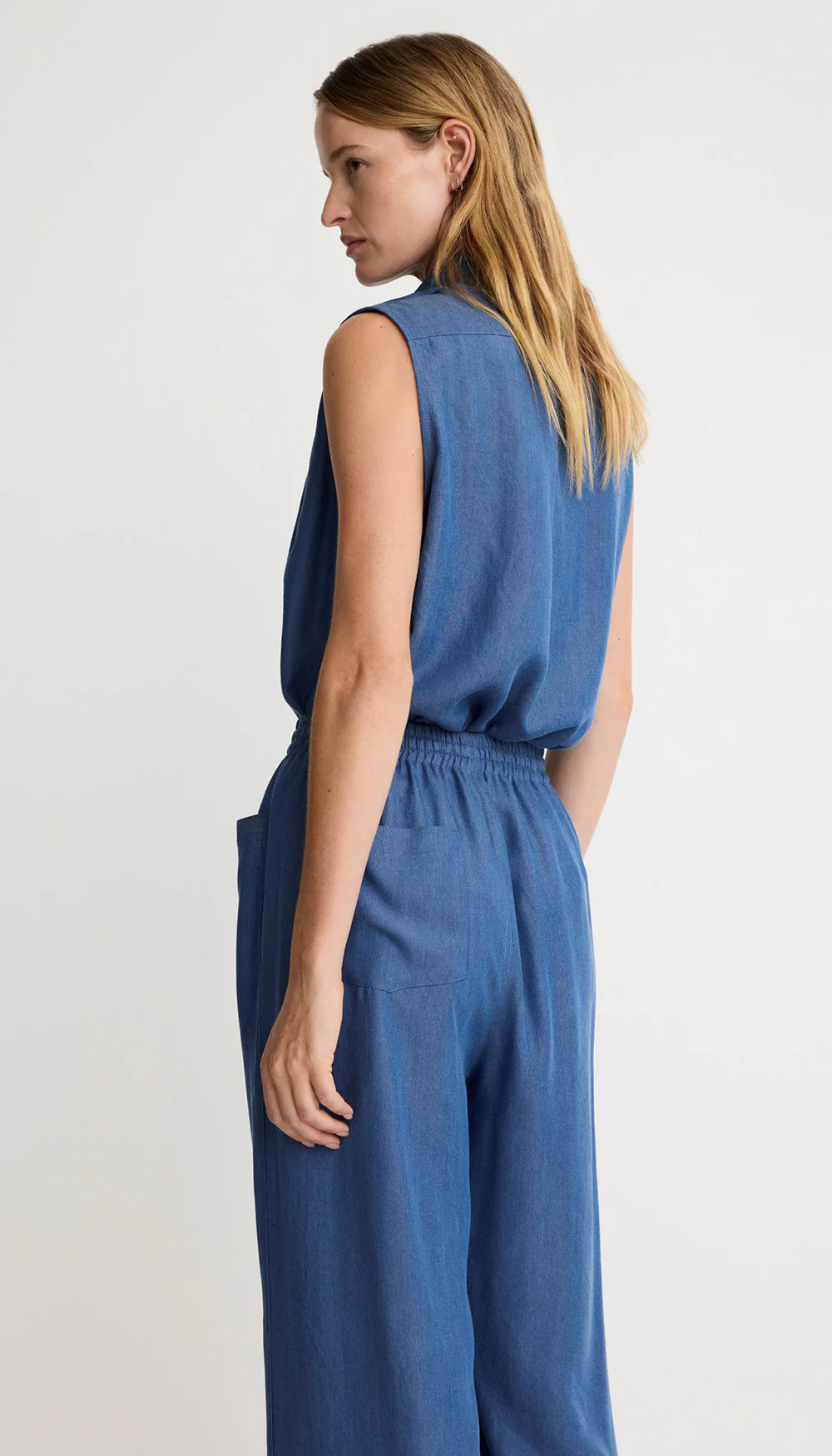 Sleeveless Bandana Neck Top - Image 2